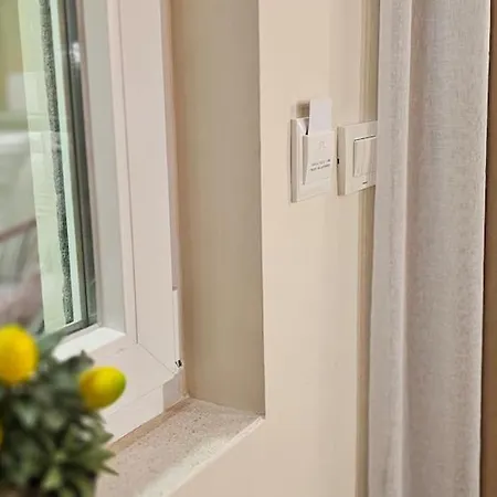 Olive Garden Blue Tiran