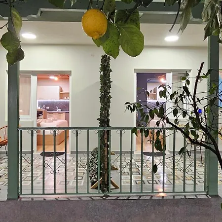Apartment Olive Garden Blue
