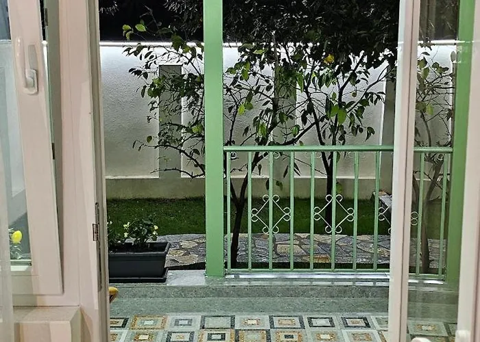 Olive Garden Blue Lägenhet Tirana